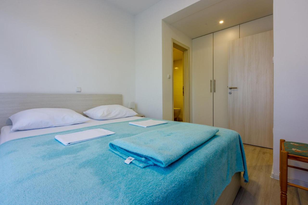 Apartments Zorica Dramalj Exterior photo