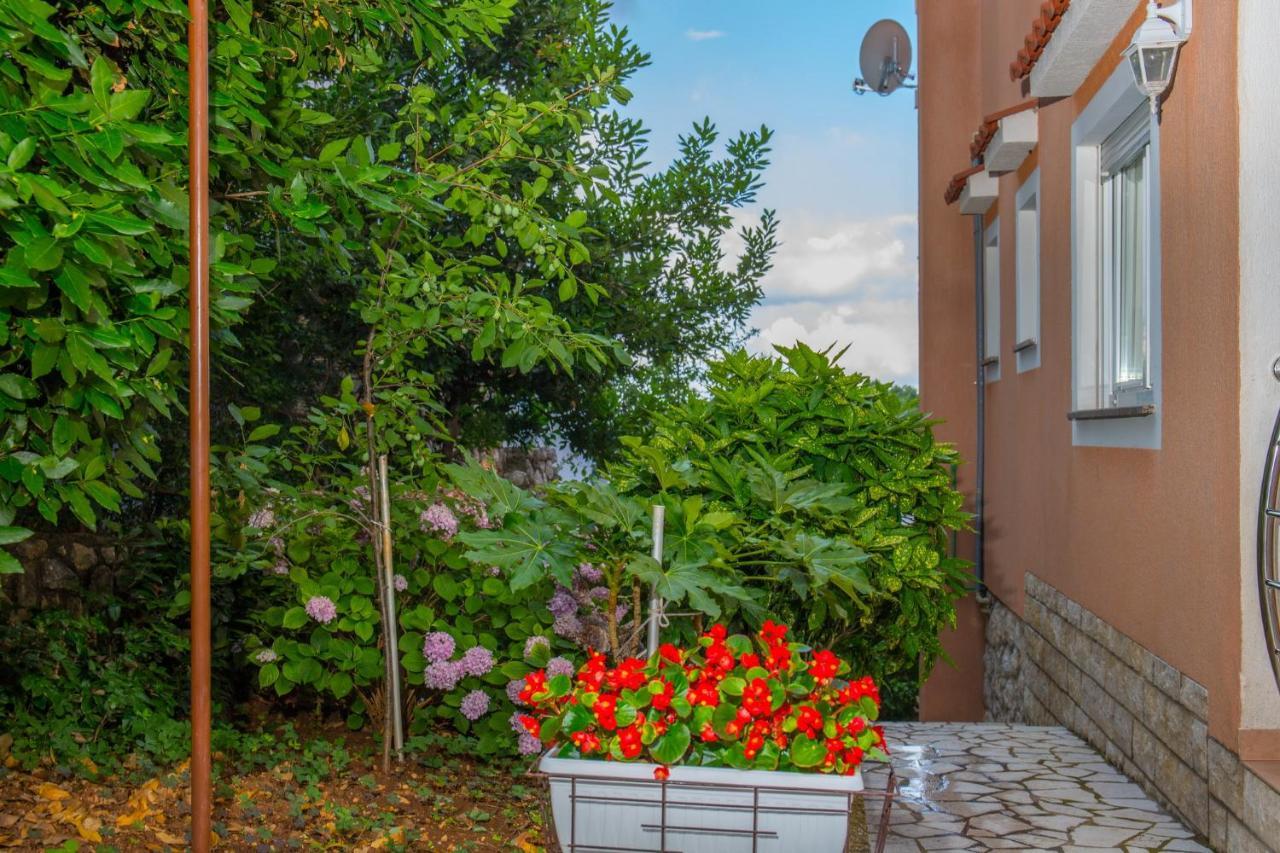 Apartments Zorica Dramalj Exterior photo