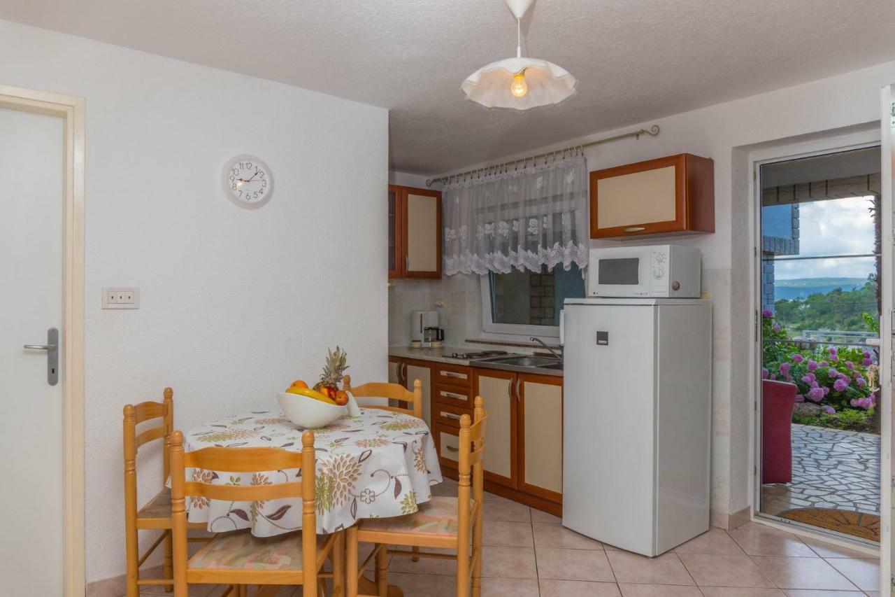 Apartments Zorica Dramalj Exterior photo
