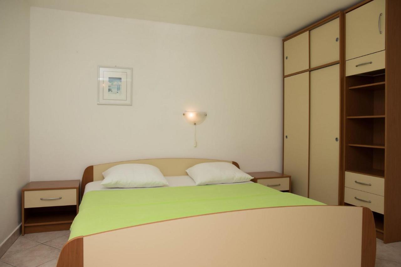 Apartments Zorica Dramalj Exterior photo